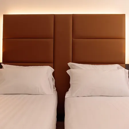 London Hotel-2